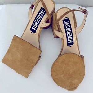 *Hold* Jacquemes camel Les Rond Carre Sandals
